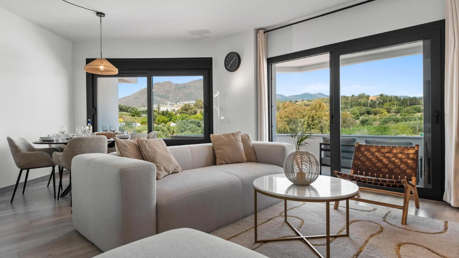 Casa Maddie - Panoramic View Penthouse contacts