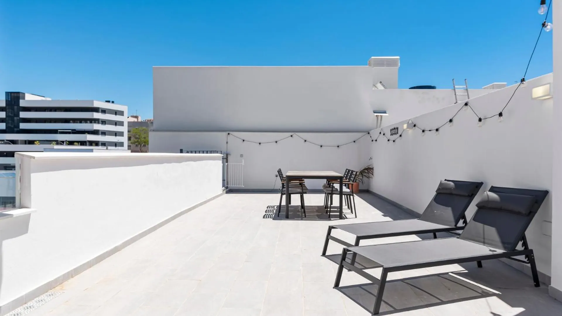 Casa Maddie - Panoramic View Penthouse Estepona Spain